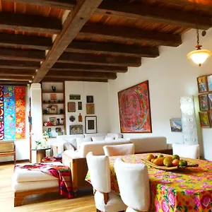 Bed & Breakfast Casa Candelaria, Bogota